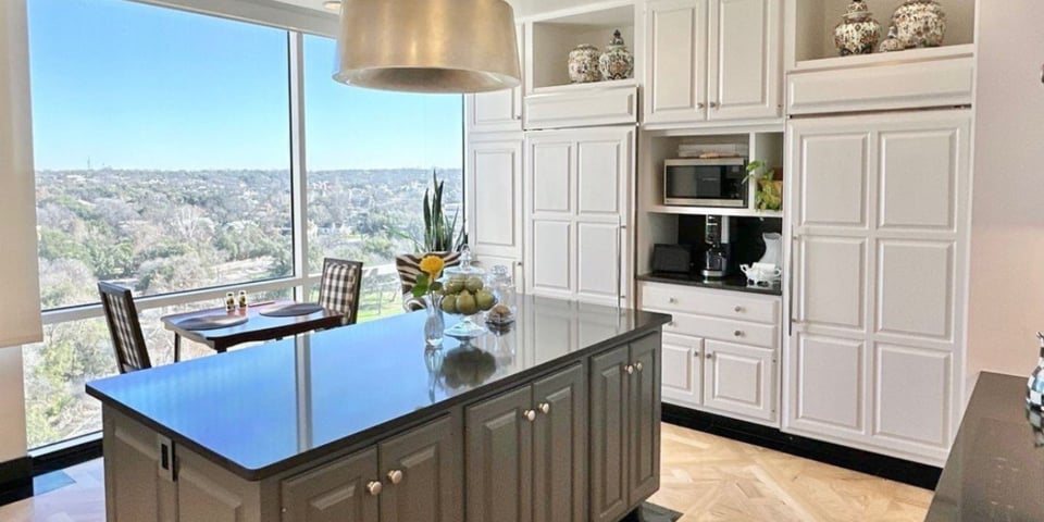 San Antonio kitchen remodel with scenic views and custom cabinetry by Wade Caldwell Construction